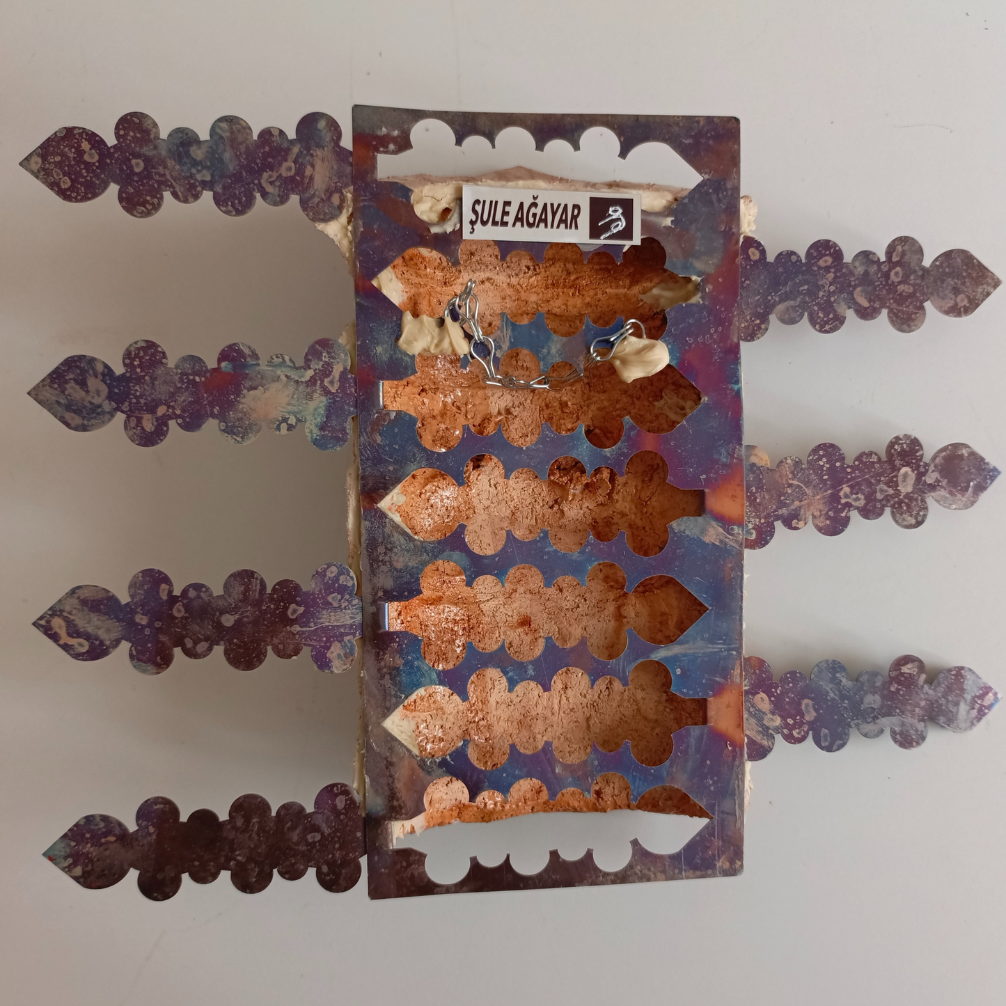 Ergenlik Maskesi Serisi No.17 Seramik-Metal Karışık Teknik Heykel